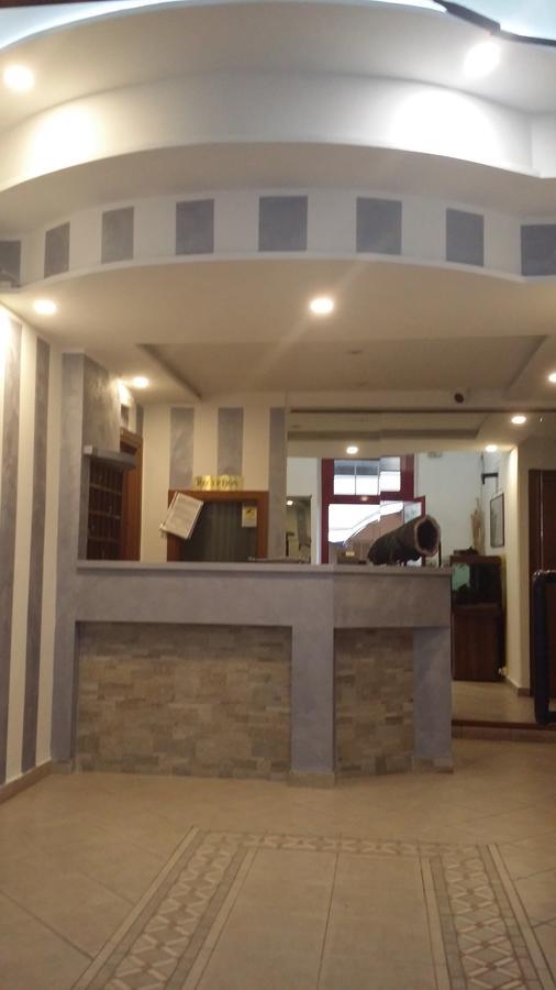 Hotel San Giorgio Аласио Екстериор снимка