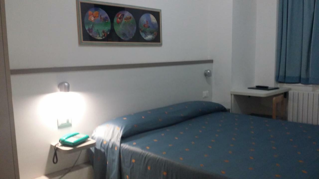 Hotel San Giorgio Аласио Екстериор снимка
